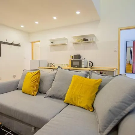 בודפשט 2 Bedroom Flat In The Dob Street, Venus מראה חיצוני תמונה