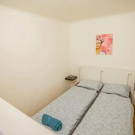 בודפשט 2 Bedroom Flat In The Dob Street, Venus מראה חיצוני תמונה