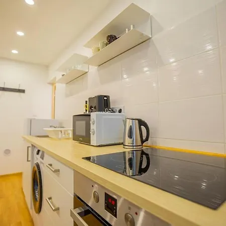 בודפשט 2 Bedroom Flat In The Dob Street, Venus מראה חיצוני תמונה
