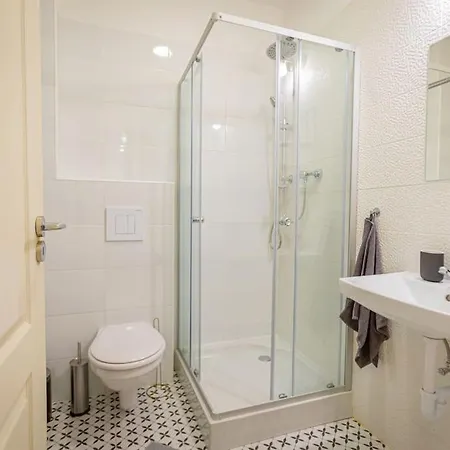 בודפשט 2 Bedroom Flat In The Dob Street, Venus מראה חיצוני תמונה