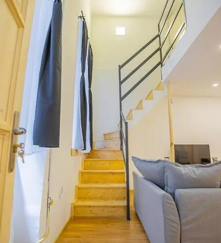 2 Bedroom Flat In The Dob Street, Venus